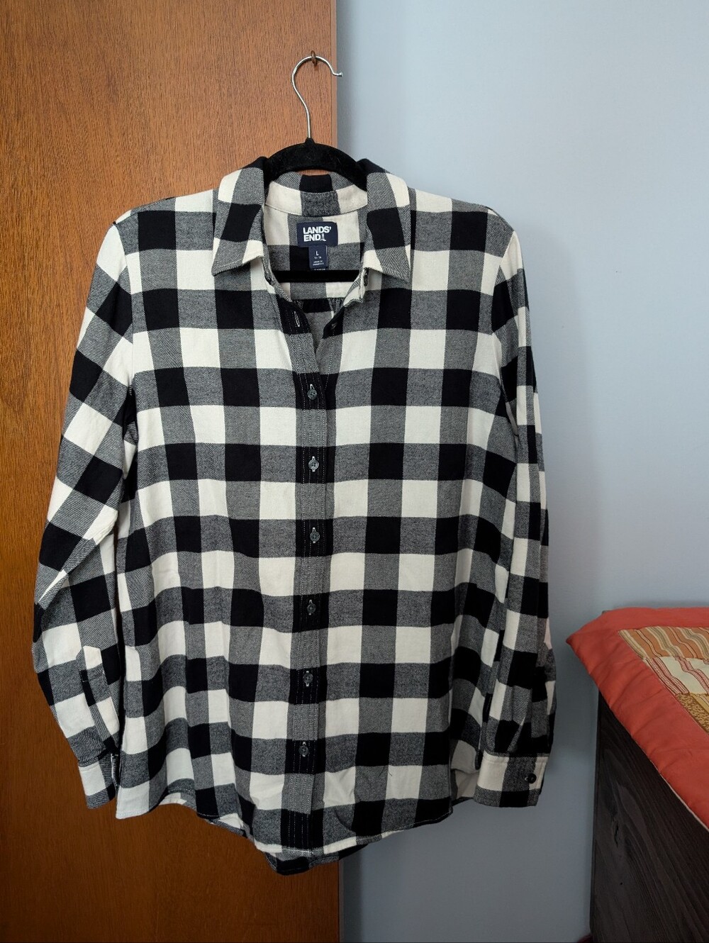 Lands' End Women's en's Black and White Buffalo Check Button-down Shirt Size L